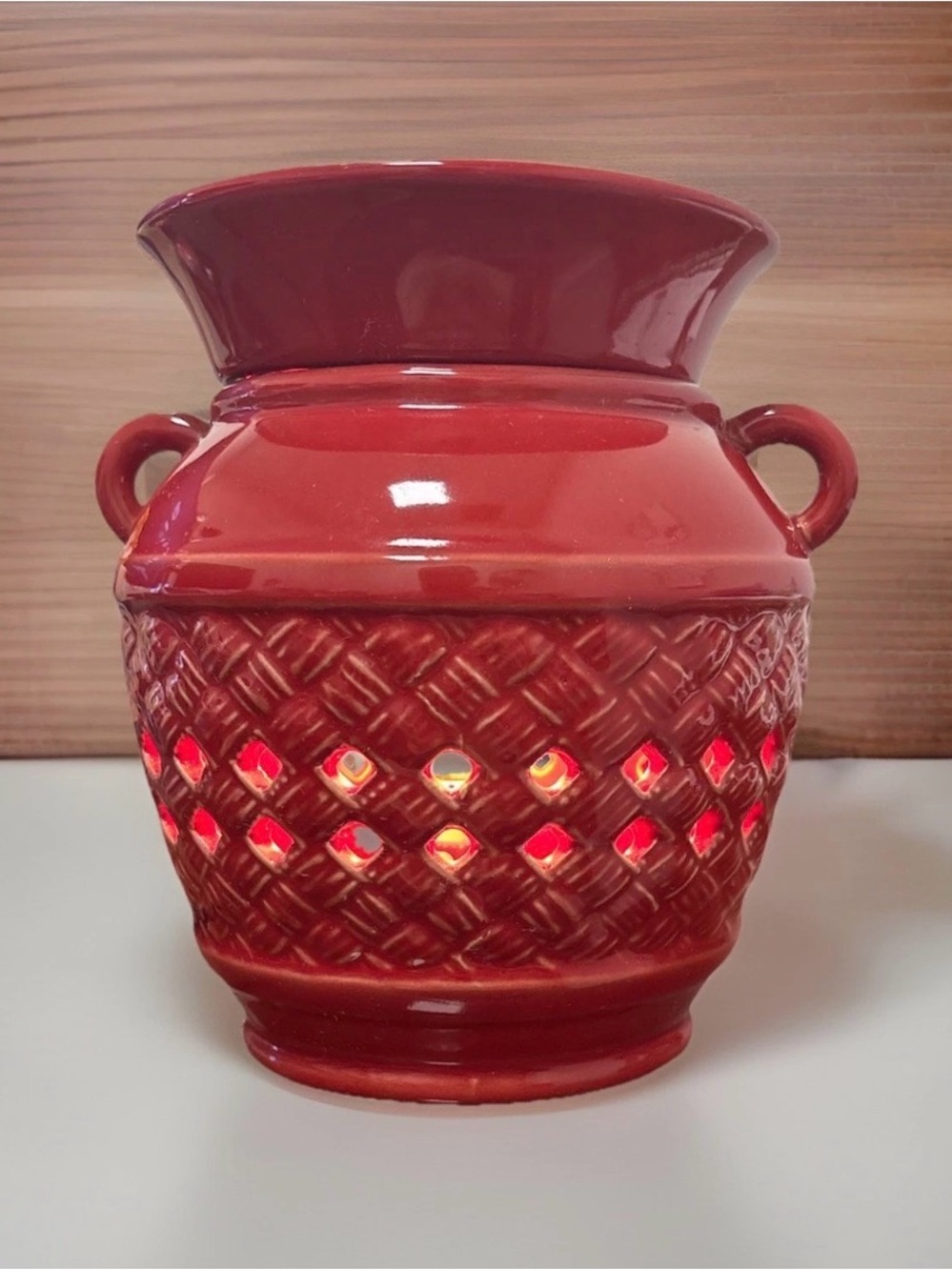 PartyLite ScentGlow Electric Wax Warmer Red/Maroon Ceramic w/Bulb EUC